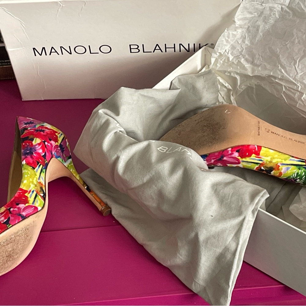 Manolo Blahnik Floral print heels